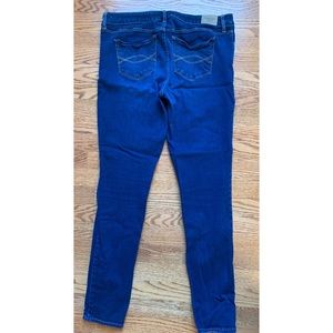 Abercrombie & Fitch Jeans - A&F Skinny Medium Wash Jeans Abercrombie & Fitch Jeans - A&F Skinny Medium Wash Jeans